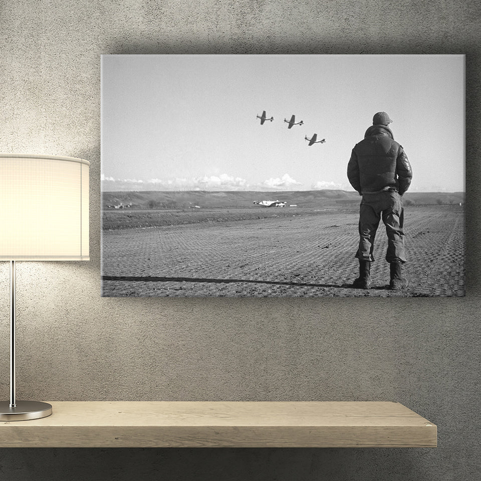 Airforce Pilot Black And White Print, Military Veterans Canvas Prints Wall Art Home Decor