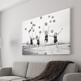 Beach Girls Balloon Black And White Print, Vintage Beach Style Canvas Prints Wall Art Home Decor
