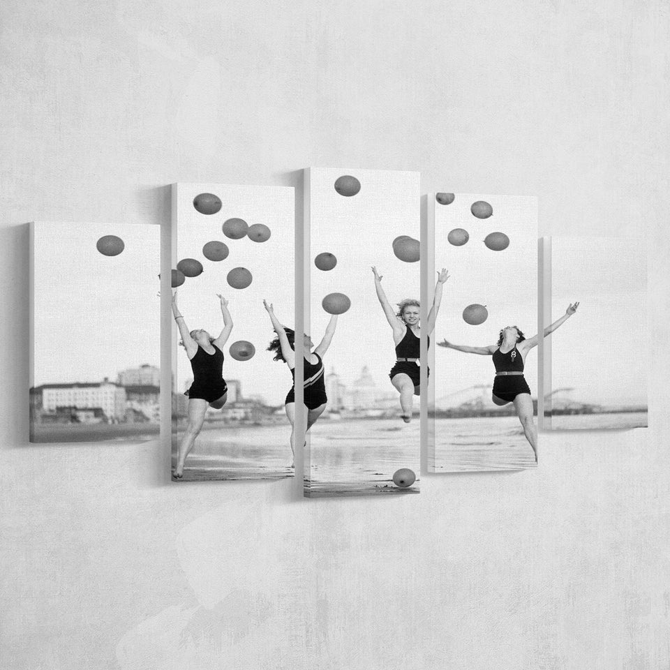 Beach Girls Balloon Black And White Print, Vintage Beach Style 5 Panels, Canvas Prints Wall Art Decor, Large Canvas Art