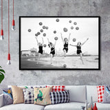 Beach Girls Balloon Black And White Print, Vintage Beach Style Framed Art Prints, Wall Art,Home Decor,Framed Picture