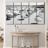 Beach Umbrellas Black And White Print, Vintage Beach Style Larger Canvas Art, 5 Piece Canvas Prints Wall Art Decor