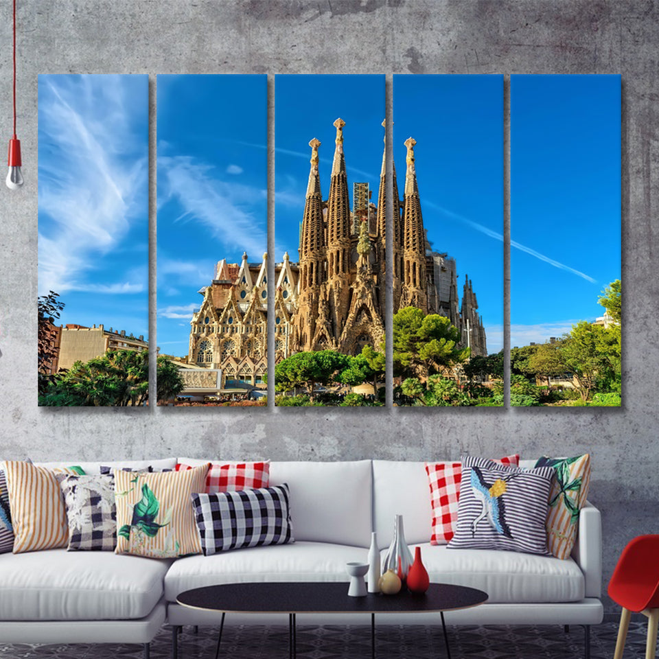 Cathedral of La Sagrada Familia 5 Pieces Canvas Prints Wall Art - Painting Canvas, Multi Panels, Wall Decor