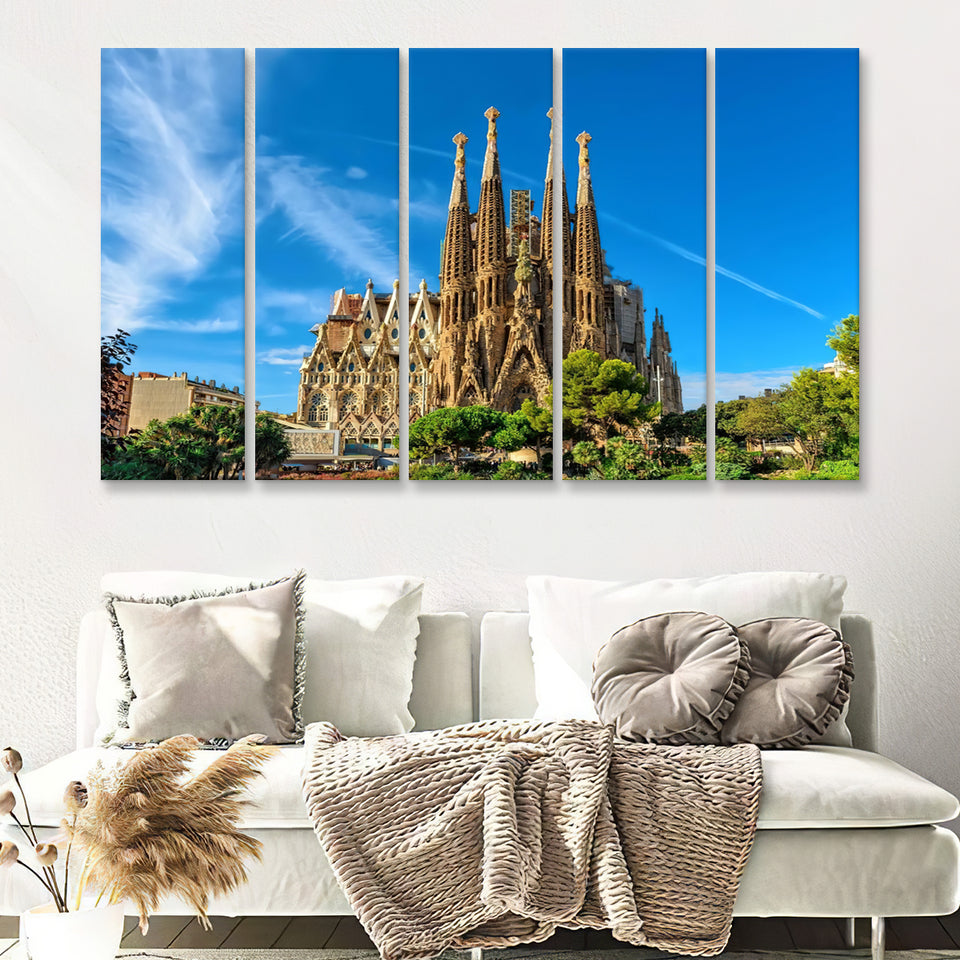 Cathedral of La Sagrada Familia 5 Pieces Canvas Prints Wall Art - Painting Canvas, Multi Panels, Wall Decor