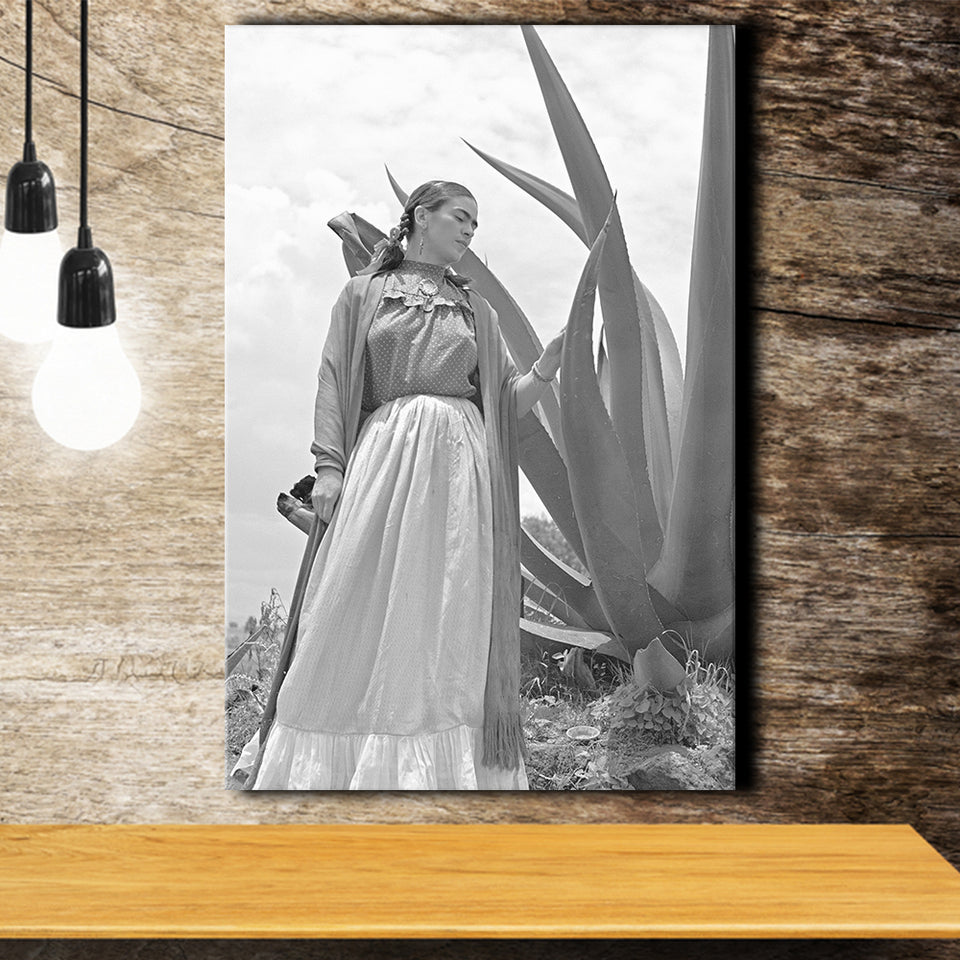 Frida Kahlo Black And White Print, Frida With Agave Plant Art Canvas P –  UnixCanvas
