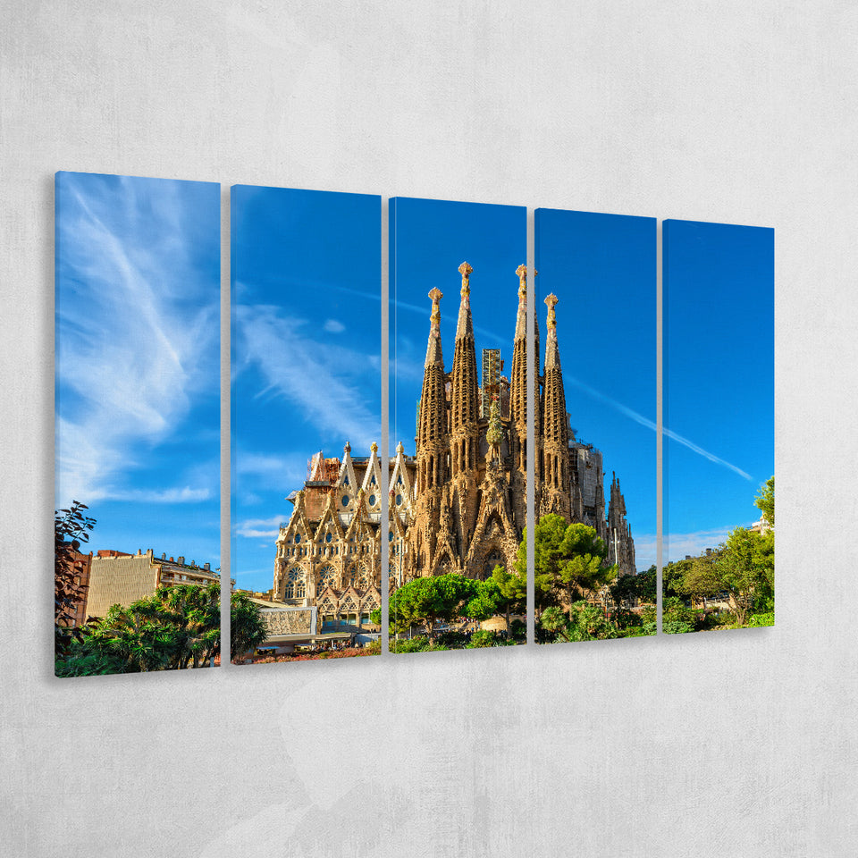 La Sagrada Familia Barcelona Famous Place, 5 Panel B Canvas Prints Wall Art, Extra Large Canvas Decor
