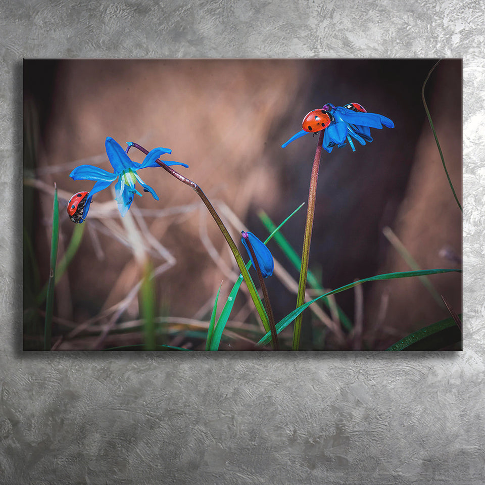 Ladybug Multi Panel Ladybug Landscape Canvas Prints Wall Art Home Decor - Painting Canvas, Ready to hang