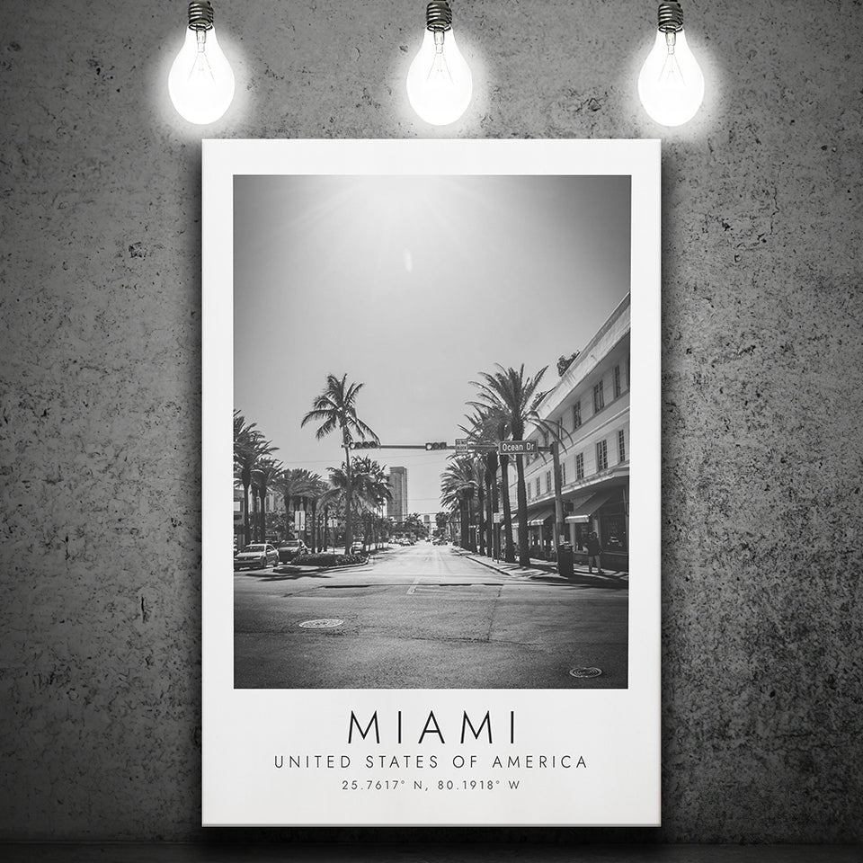 Miami Usa 1 Black And White Art Canvas Prints Wall Art Home Decor
