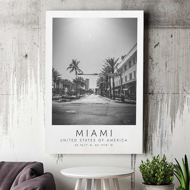 Miami Usa 1 Black And White Art Canvas Prints Wall Art Home Decor