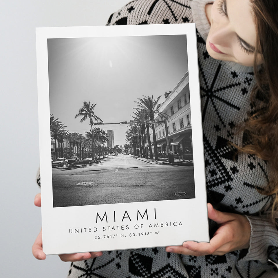 Miami Usa 1 Black And White Art Canvas Prints Wall Art Home Decor