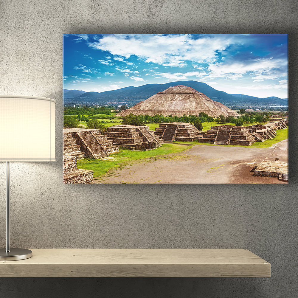 Pyramids of the Sun and Moon on the Avenue of the Dead in Mexico Canva ...