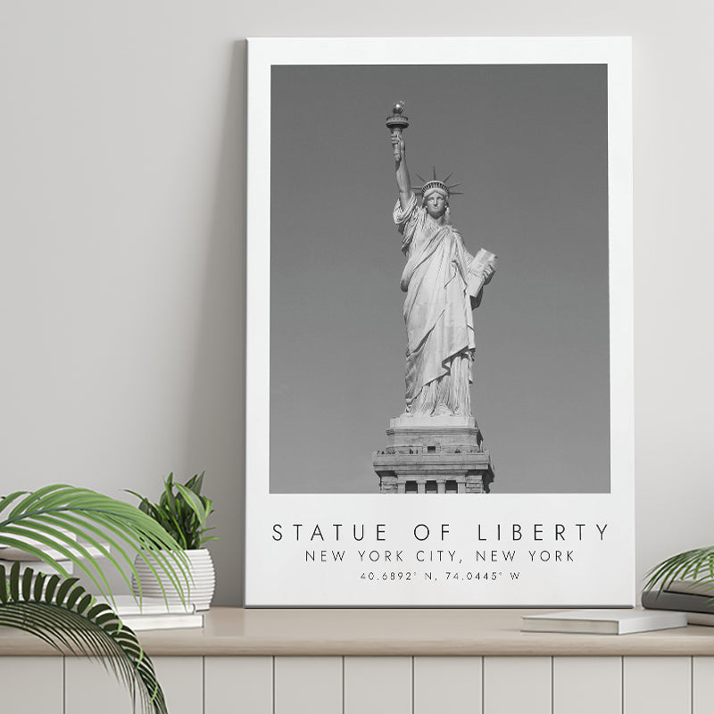 Statue Of Liberty New York City 1 Black And White Art Canvas Prints Wall Art Home Decor